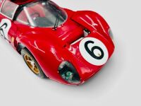 FERRARI 330 P4: A 1:18 scale Ferrari 330 P4 by GMP with original packaging [Location: Sydney] - 3