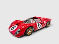 FERRARI 330 P4: A 1:18 scale Ferrari 330 P4 by GMP with original packaging [Location: Sydney] - 4