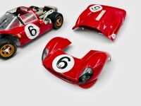 FERRARI 330 P4: A 1:18 scale Ferrari 330 P4 by GMP with original packaging [Location: Sydney] - 12