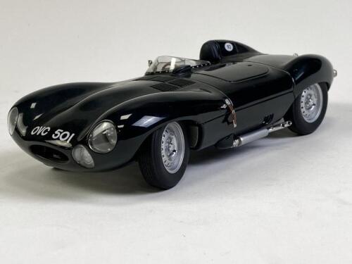 JAGUAR: 1:18 scale Jaguar D-Type produced by AutoArt. (NB description)