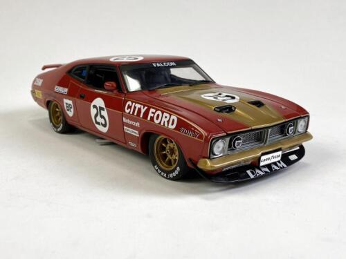 FORD/MOFFAT: 1:18 scale 1975 Bathurst Ford Falcon GT XB driven by A. Moffat produced by AutoArt with signed CoA. (NB description)