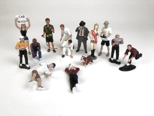 FIGURES: Group of 1:18 Car related figures. (NB description)