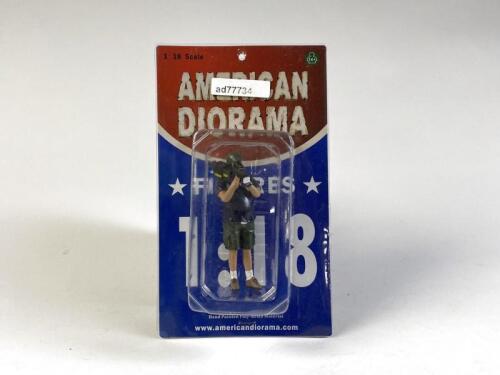 FIGURES: Group of 1:18 boxed scale racing related figures. (NB description)