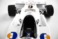LOLA: 1:18 scale 1977 Alan Jones driven Australian Grand Prix Lola T332 produced by Classic Carlectables. (NB description) - 8