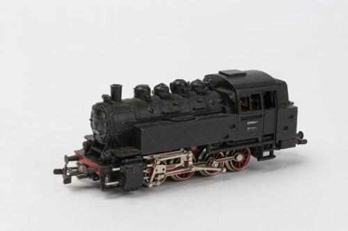 MARKLIN: A Marklin 3031 0-8-0 tank locomotive with Telex coupling and Styrofoam fitting
