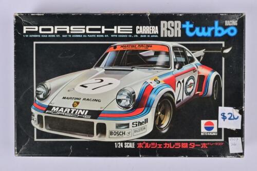 PORSCHE: A Nitto Kagaku 1:24 scale Porsche Carrera RSR turbo plastic model kit