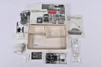 ABARTH: A Gunze Sangyo 1:24 scale Fiat Abarth 695SS plastic model kit - 3