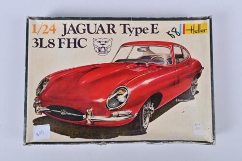 JAGUAR: A Heller 1:24 scale Jaguar Type E 3L8 FHC plastic model kit