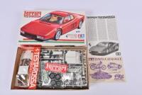 FERRARI: A Tamiya 1:24 scale Ferrari Testarossa plastic model kit - 2
