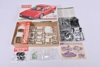 FERRARI: A Tamiya 1:24 scale Ferrari Testarossa plastic model kit - 3