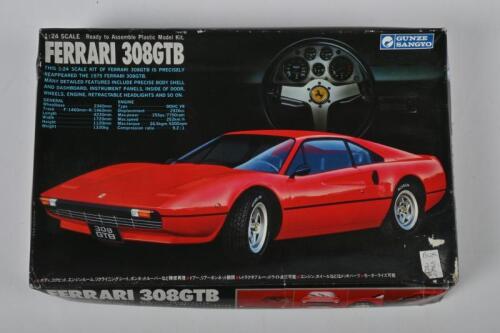 FERRARI: A Gunze Sangyo 1:24 scale Ferrari 308GTB plastic model kit