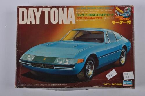 FERRARI: A Crown 1:24 DAYTONA plastic model kit