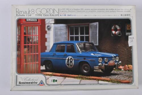 RENAULT: A Union Plastic Model 1:24 scale Renault 8 GORDINI Type 1300 Rallye plastic model kit