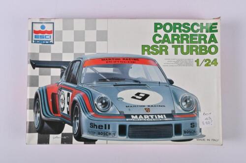 PORSCHE: A Esci 1:24 scale Porsche Carrera RSR Turbo plastic model kit
