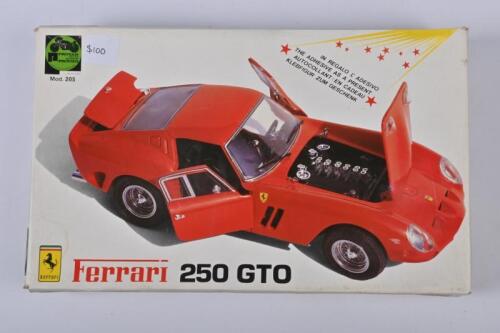 FERRARI: A PROTAR 1:24 scale Ferrari 250 GTO plastic model kit
