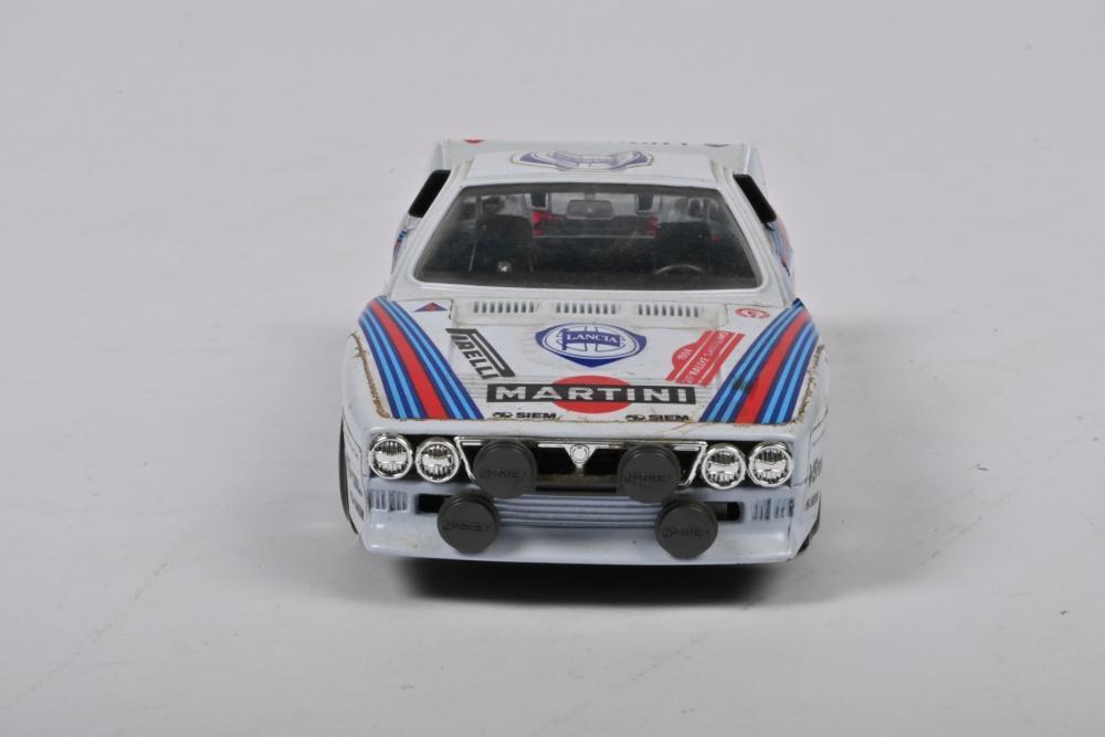 Lancia rally 037 bburago 1/24 eme - Collection Lancia rally 037 bburago 1/24 eme - Collection