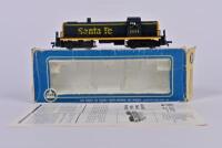 AHM: A AHM H0 5031 0-4-4-0 Santa Fe Alco RS 2 Diesel Road Switcher, boxed with instructions