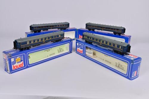 JOUEF: Four Jouef Rivera Blue coaches, two 5300 dining coaches; together with 530100 sleeping car plus 53010 passenger coach
