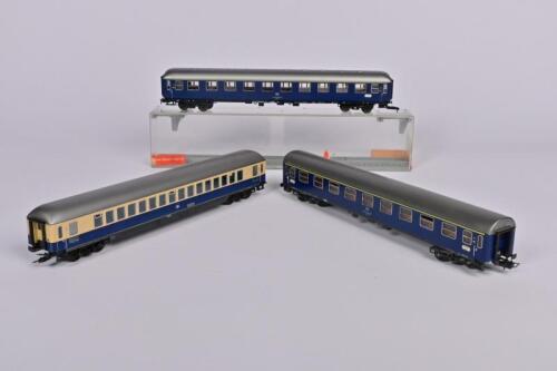 ROWA: Three Rowa German outline coaches, Munchen HBT blue/cream all with full interiors