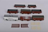 ROCO: A Roco H0 04057a boxed set of 8 four wheel rolling stock, in excellent boxed condition - 2