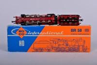 ROCO: A Roco H0 4112 2-10-0 BR58 steam outline and tender, boxed with instructions, excellent condition. - 4