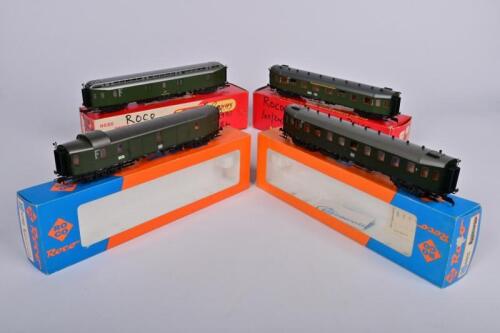 ROCO: Four Roco H0 German coaches, 4291S, 4220S both boxed together with two other passenger coaches with incorrect boxes
