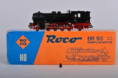 ROCO: A Roco H0 04122 A 2-8-2 BR 93 steam tank logo, excellent boxed condition