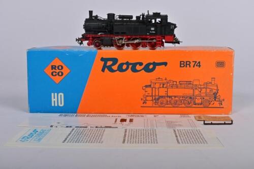 ROCO: A Roco H0 43271 2-6-0 steam tank loco BR74, excellent boxed with instructions