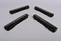 SCHICHT: Four Schicht HO DR passenger coaches, including one postal car, unboxed and in good condition - 2