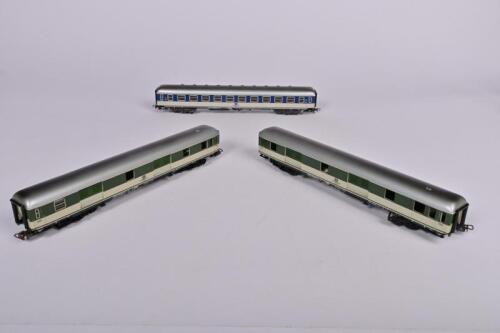 MARKLIN: Three Marklin H0 German coaches