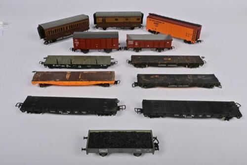 RIVAROSSI: Twelve Rivarossi rolling stock, two coaches, six bogie flat wagons etc