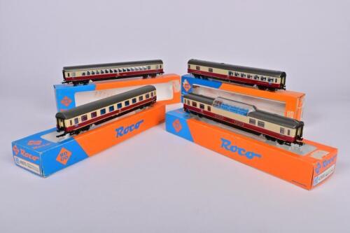 ROCO: Four Roco DB coaches including a panorama 4265S, restaurant car4267 and two coaches 4257S & 4266S, in excellent boxed condition