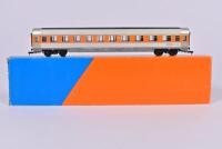ROCO: A Roco DB 2nd class coach 4274 in silver and orange, boxed. - 3