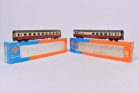 ROCO: Two Roco DB coaches in cream and dark red, boxed