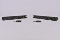RIVAROSSI: Two Rivarossi FS 2nd class coaches, each with unattached bogie, one pin missing - 2