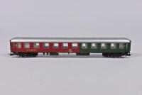 RIVAROSSI: A Rivarossi DB 'DSG -Buffett' mixed dining car.