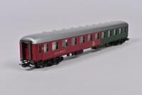 RIVAROSSI: A Rivarossi DB 'DSG -Buffett' mixed dining car. - 2