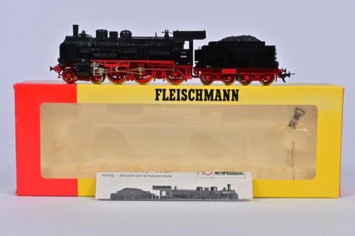 FLEISCHMANN: A Fleischmann 4160 4-6-0 steam locomotive with 8-wheel motorised tender, cab side # 38 2609 in original box