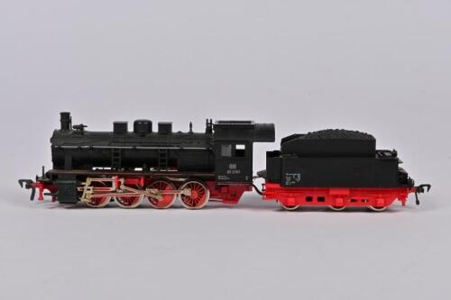 FLEISCHMANN: A Fleischmann 0 -8-0 DB steam locomotive with 6-wheel motorised tender, cab side # 55 2781, unboxed