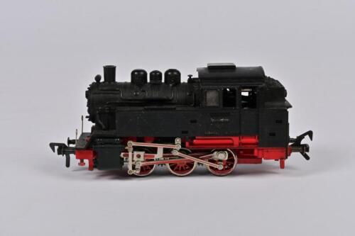 FLEISCHMANN: A Fleischmann 0-6-0 steam tank locomotive, cab&nbsp;side # 80 005, unboxed