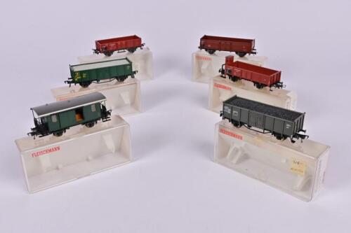 FLEISCHMANN: Six Fleischmann 4-wheel goods wagons, boxed