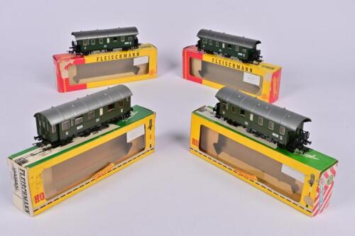 FLEISCHMANN: Four Fleischmann DB passenger coaches, 3x1554, 1x1555