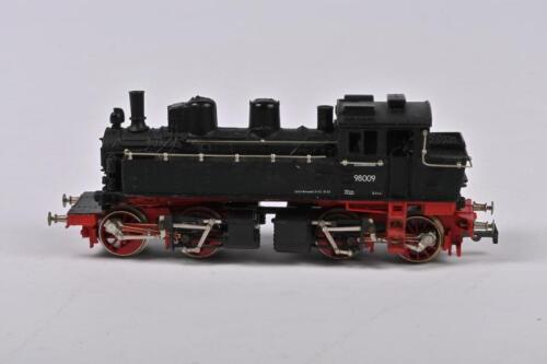 RIVAROSSI: A Rivarossi 0-4-4-0 steam tank loco, cab side No. 98009