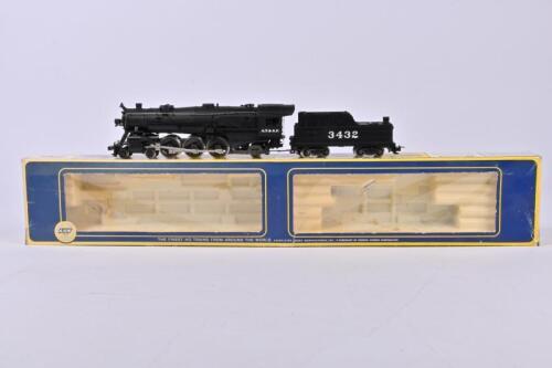 RIVAROSSI: AHM by Rivarossi 4-6-2 light Pacific Atchison, Topeka and Santa Fe Railway tender No. 3432, very good boxed condition