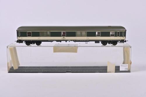 ROWA: A Rowa German two tone green baggage car, 518092-04125-7