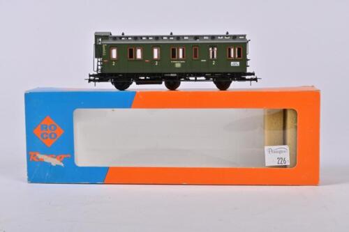 ROCO: A Roco 44205A German passenger coach with vigie, excellent boxed