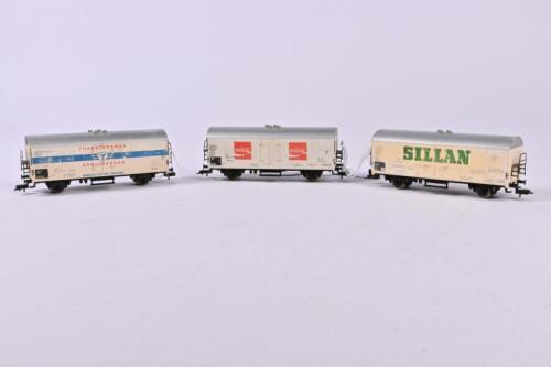 FLEISCHMANN: Three Fleischmann HO 5347/5340/1467 Coca-Cola, Transthermos Kuhlverkehr and Sillan refrigerated wagons