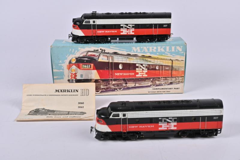 MARKLIN: Two Marklin 3062 American F9 diesel locomotives, one non ...