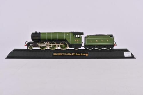 AMERCOM MODELS: An Amercom die-cast model LNER 'V2' 2-6-2 No. 4771 Green Arrow - 1936 diecast model No OO-22 1:76 Scale