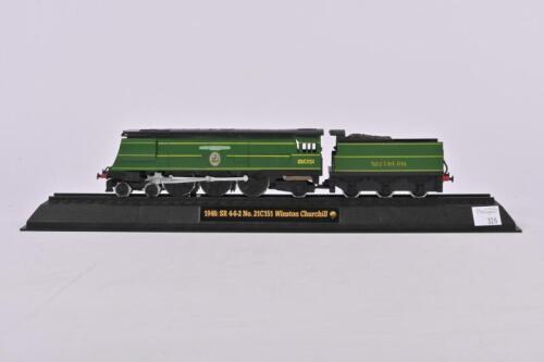 AMERCOM MODELS: An Amercom die-cast model SR 4-6-2 No. 21C151 Winston Churchill - 1946 diecast model No OO-11 1:76 Scale